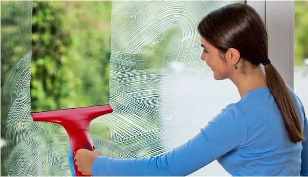 Elevating Home Hygiene with Cutting-Edge Tools: A Deep Dive into Modern Glass Cleaning Devices