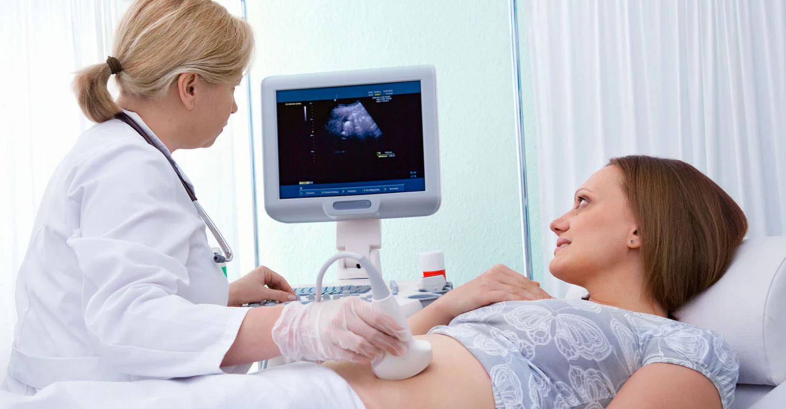 The Beginning of Wonder – A Guide to Your Journey with the First Ultrasound