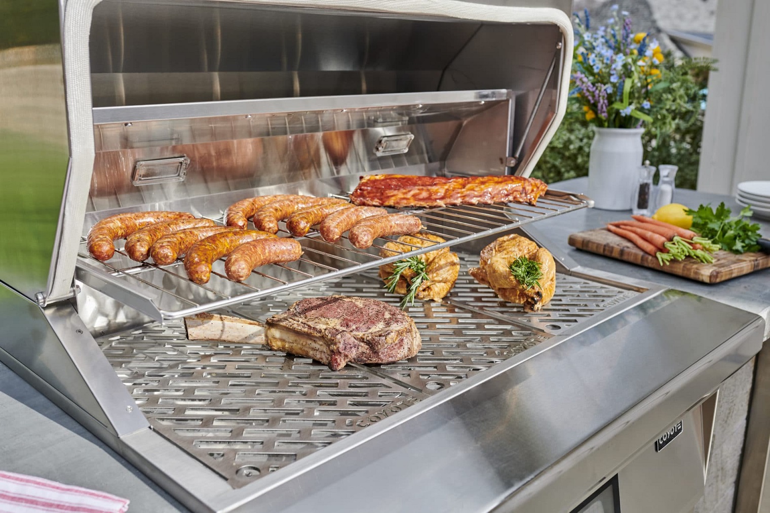 The Benefits of Pellet Grills for Outdoor Cooking Enthusiasts