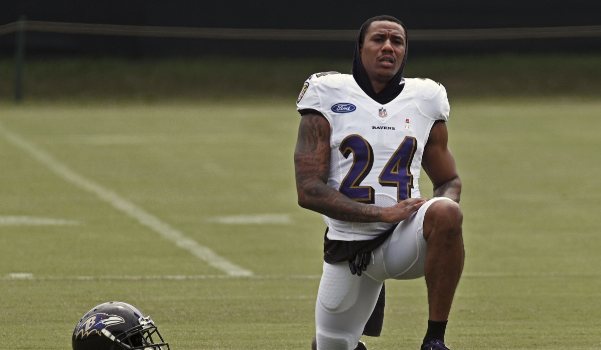 Report: Ravens CB Marcus Peters Has Torn ACL – What This Means for Baltimore