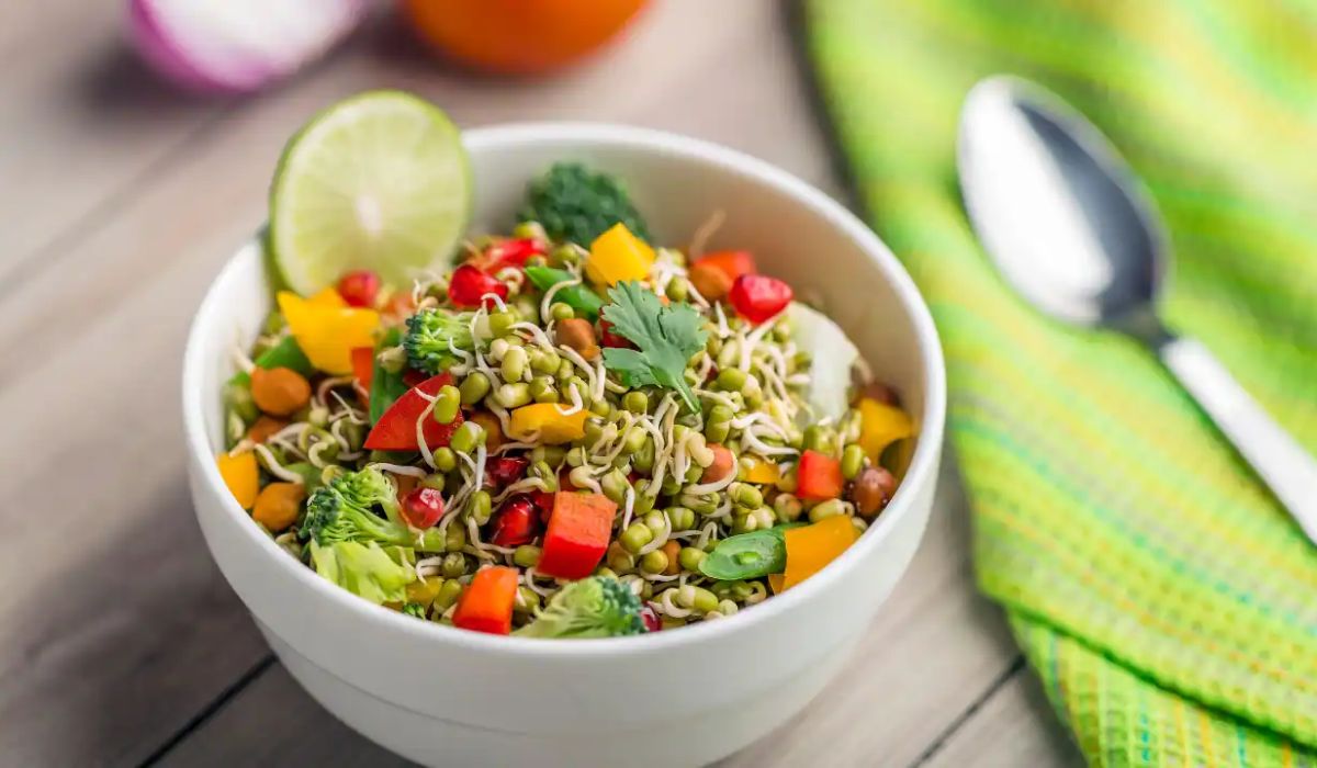 Sprouts Protein Per 100g: Complete Nutrition, Benefits, and Safe Use