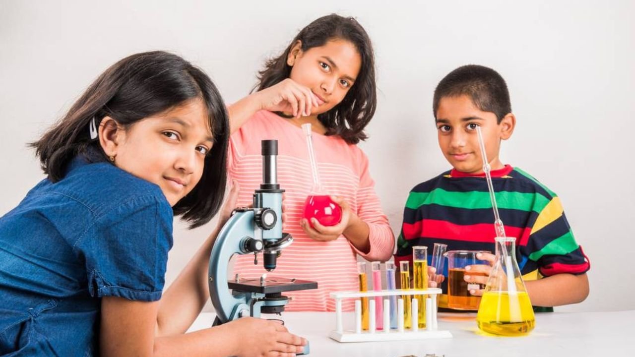 What is Atal Tinkering Lab? Benefits & Features