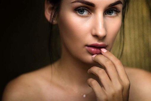 The Ultimate Guide to glowing skin in winter