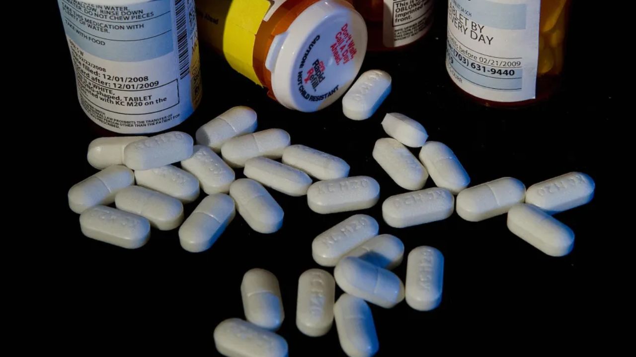 Contrave Side Effects: Risks & Safety Guide