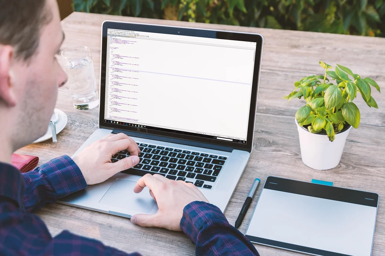 Vamiswisfap: The Internet’s New Creative Phenomenon